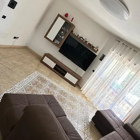 Nyaraló Sasi